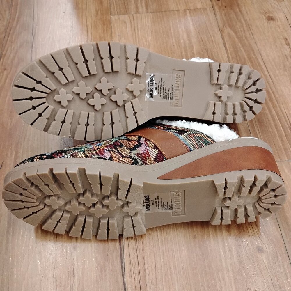 Muk Luks Tapestry Cognac Floral Mules - Picture 5 of 5